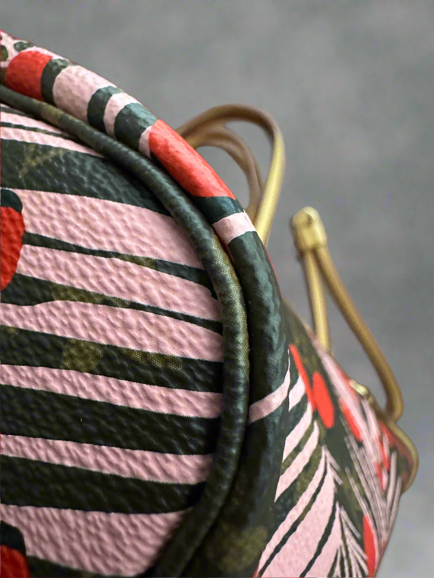 LOUIS VUITTON Monogram Jungle Dots Neo Neverfull MM Sugar Pink Poppy