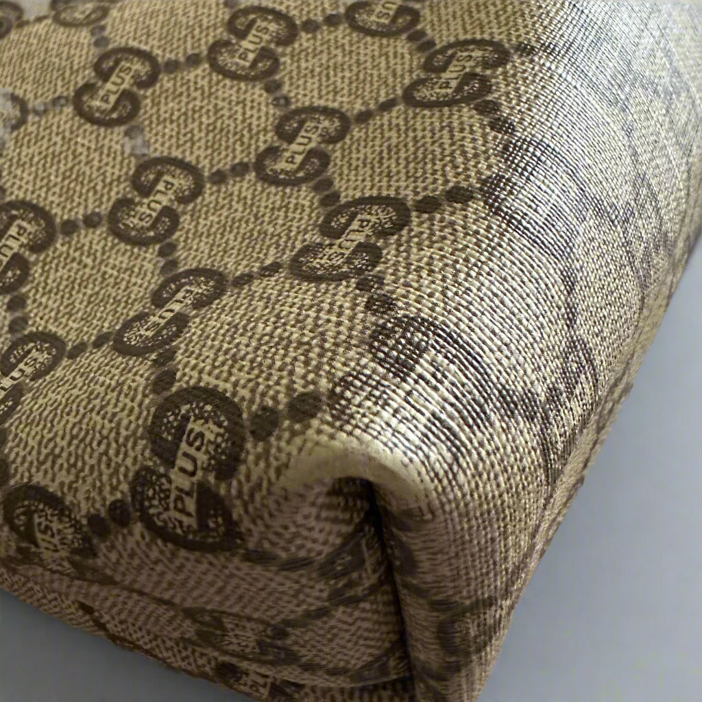 GUCCI GG Plus Monogram Tote - LARGE w Sherry Line Strap & Zip Close