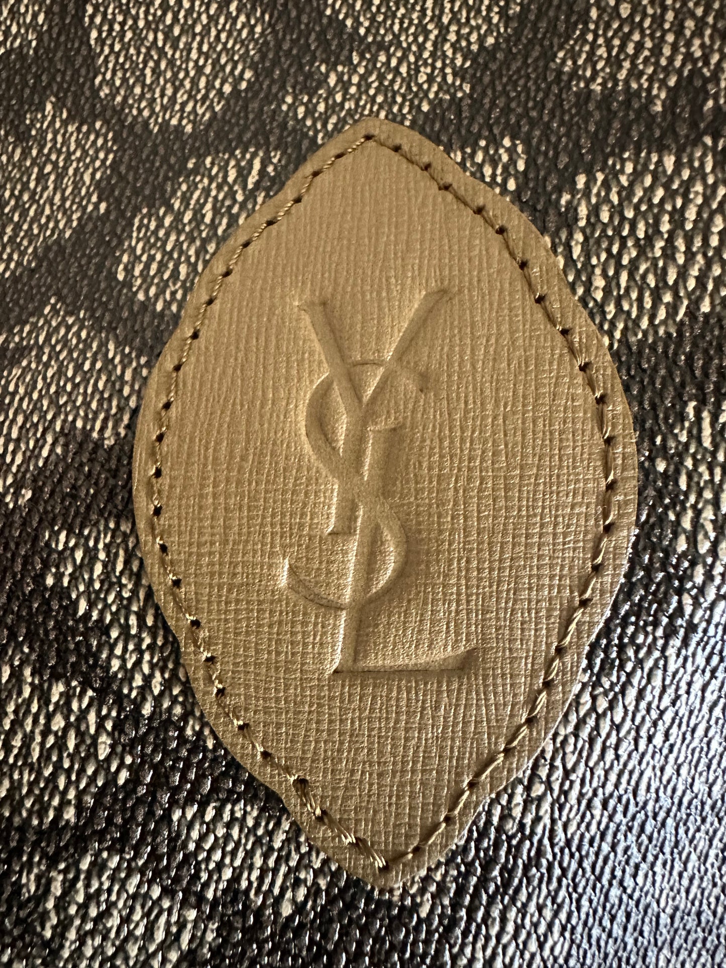 Yves Saint Laurent Dark Tan and Taupe Tote Bag in Giraffe Print Coated Canvas