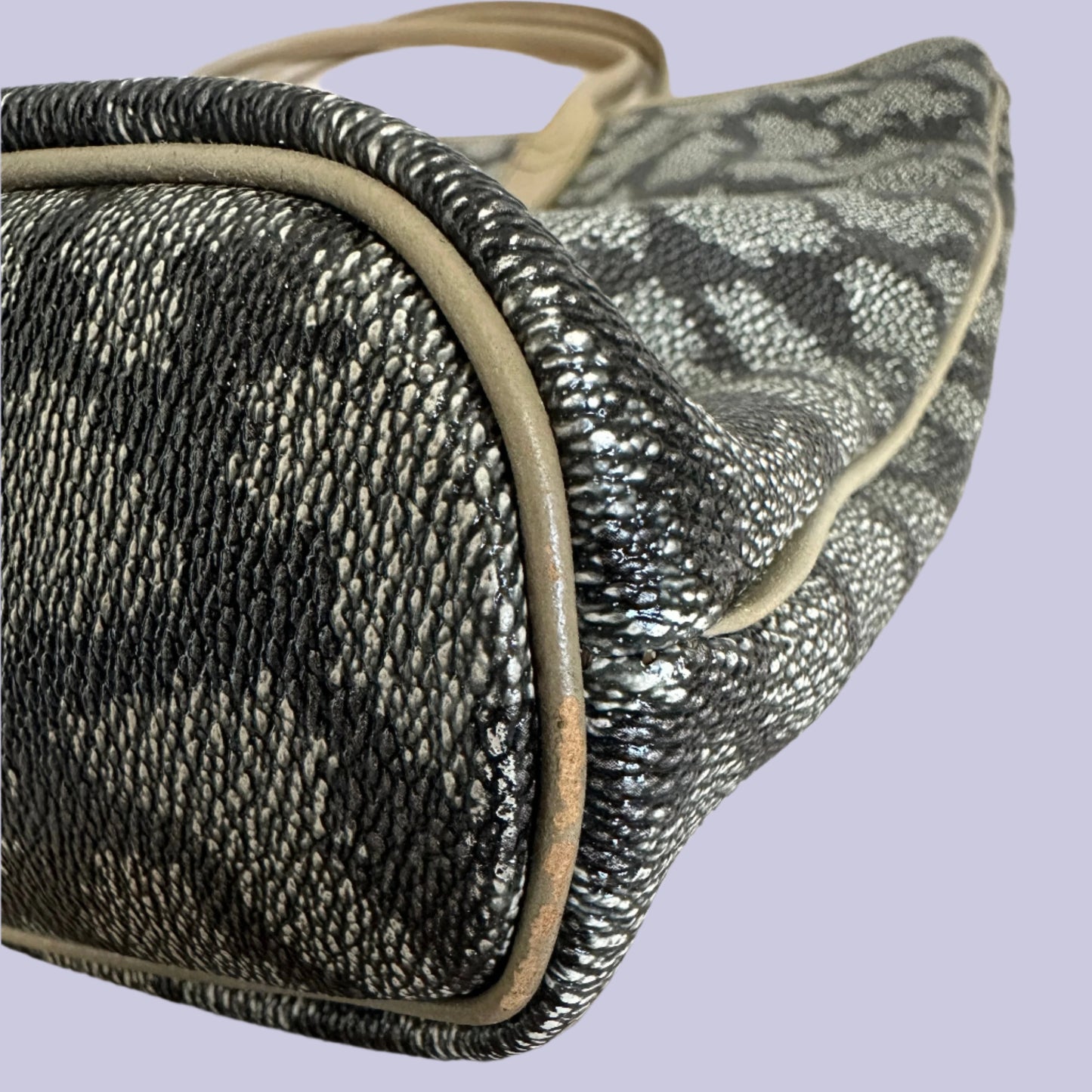 Yves Saint Laurent Dark Tan and Taupe Tote Bag in Giraffe Print Coated Canvas