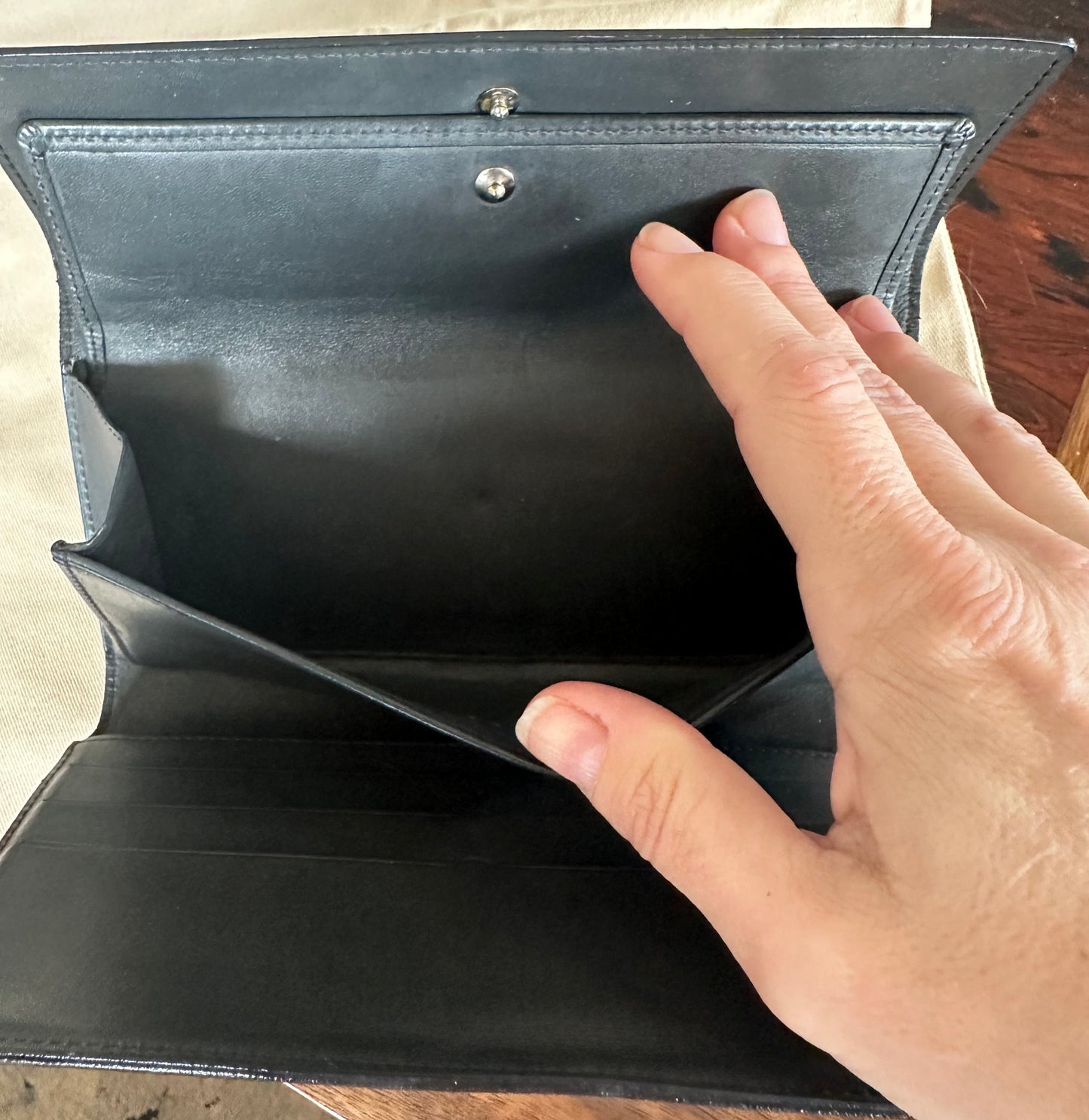 Louis Vuitton MATTE Black Vernis Long International Wallet