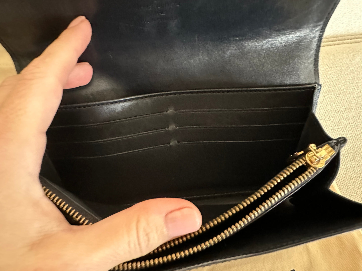Louis Vuitton Long Sara Wallet in SHINY Black Vernis Patent Leather