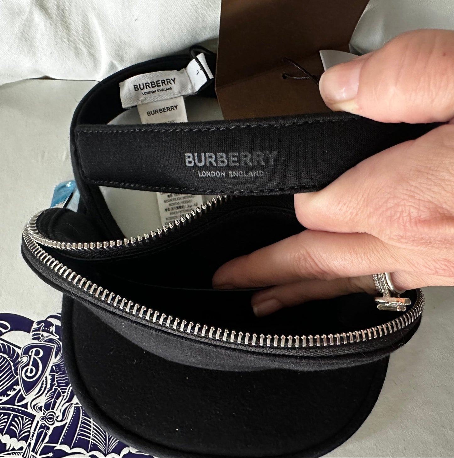 Burberry Two-in-One Visor with removable zipper pouch! New with Tags