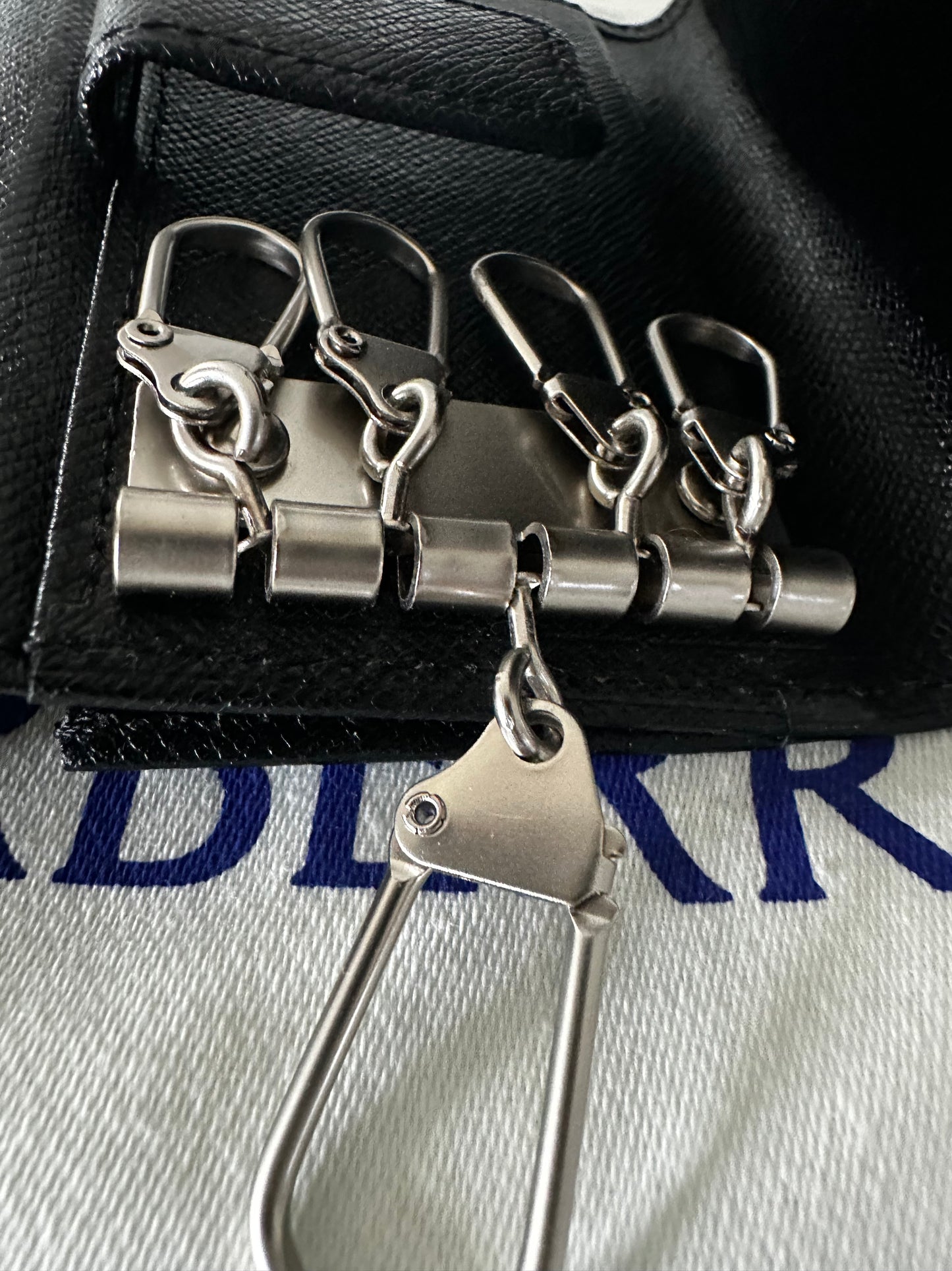 Burberry Key Holder with 5 key rings