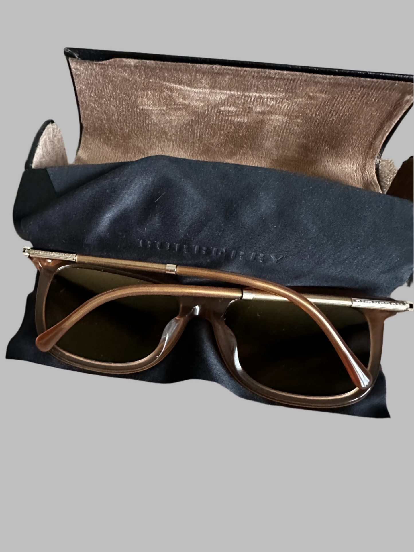Burberry Sunglasses with Amber/Brown Frames and Brown lenses