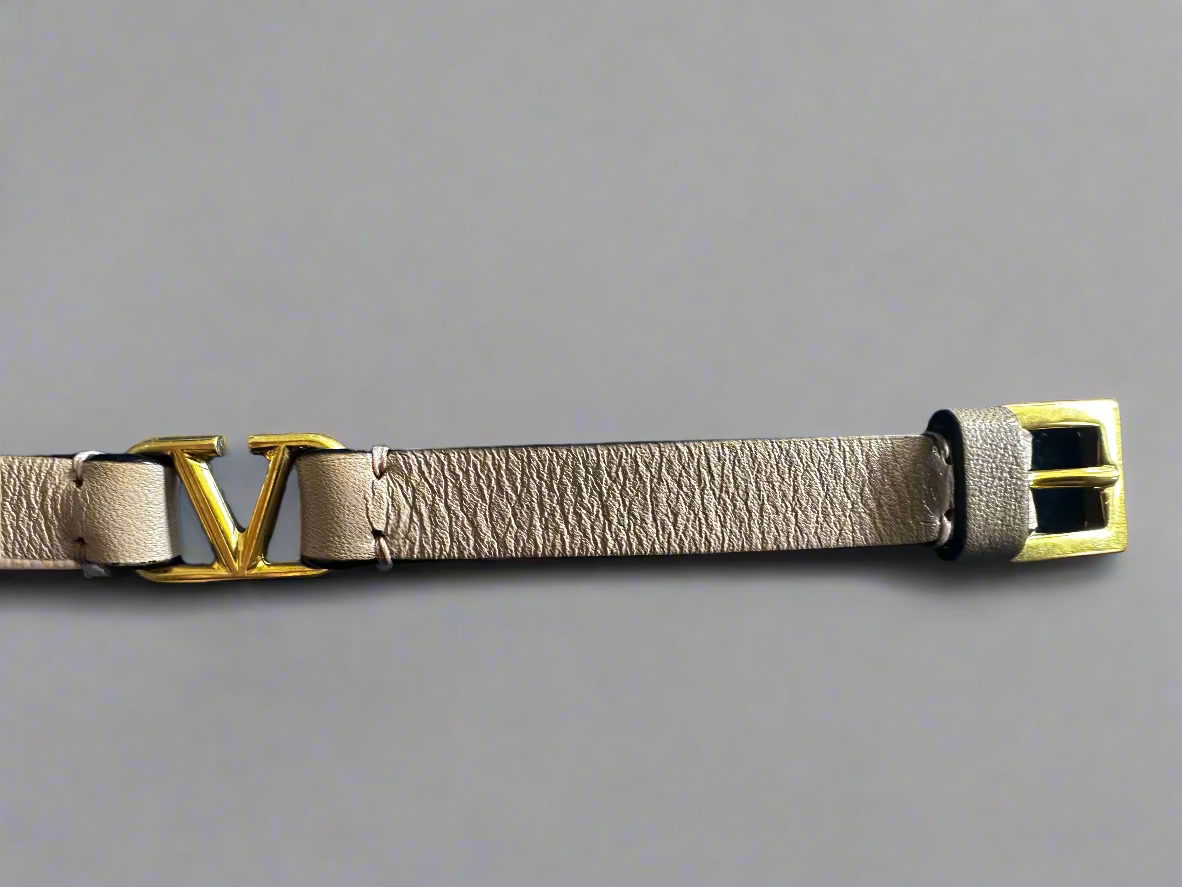 Valentino Garavani V-Logo Pink Leather Bracelet