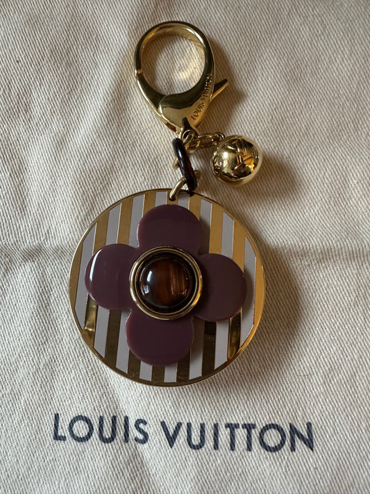 Louis Vuitton Idylle Blossom Bag Charm: in white, gold & plum.