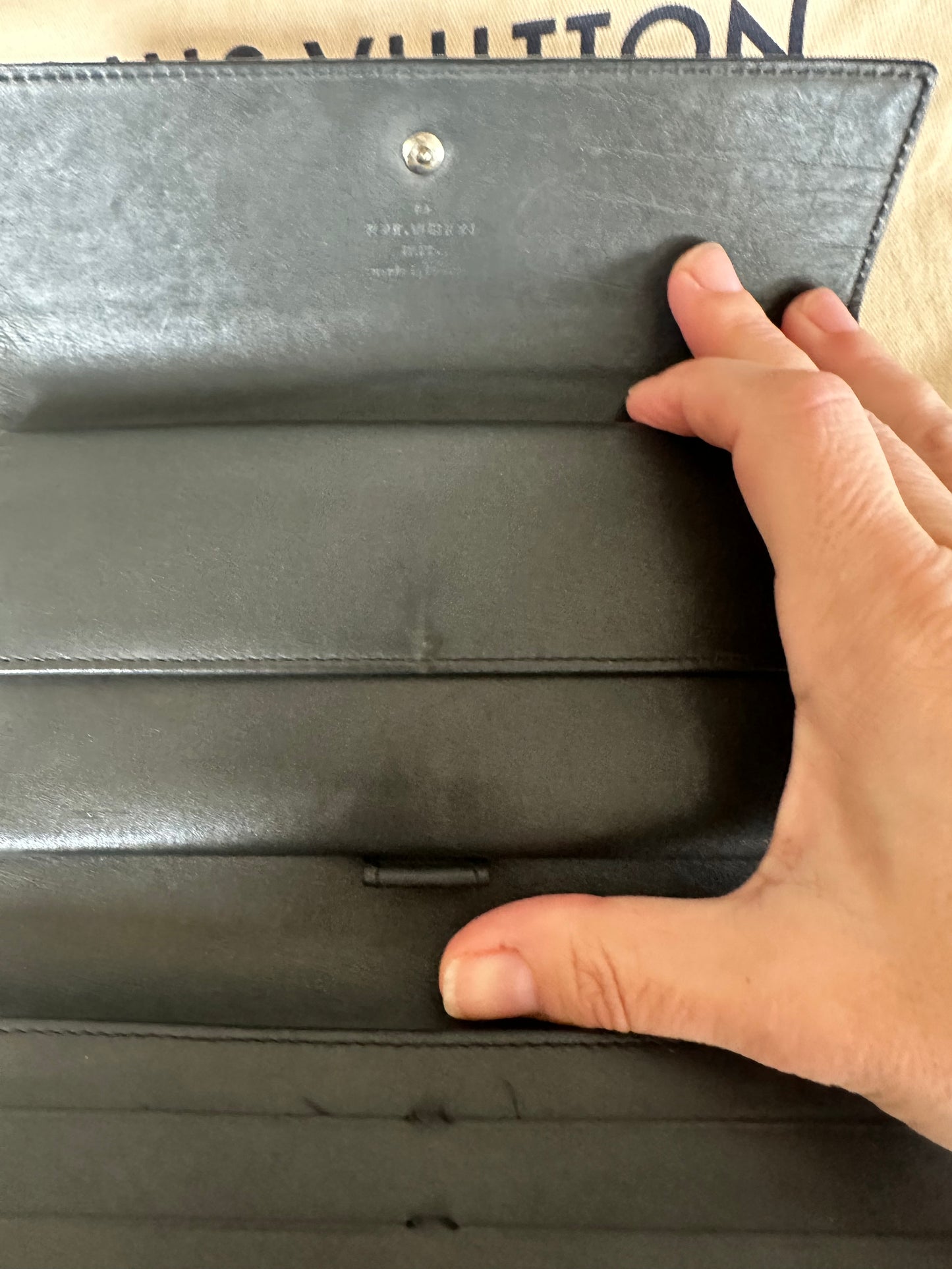 Louis Vuitton MATTE Black Vernis Long International Wallet