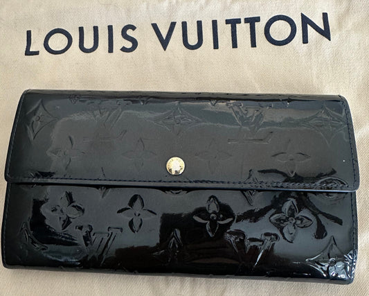 Louis Vuitton Long Sara Wallet in SHINY Black Vernis Patent Leather